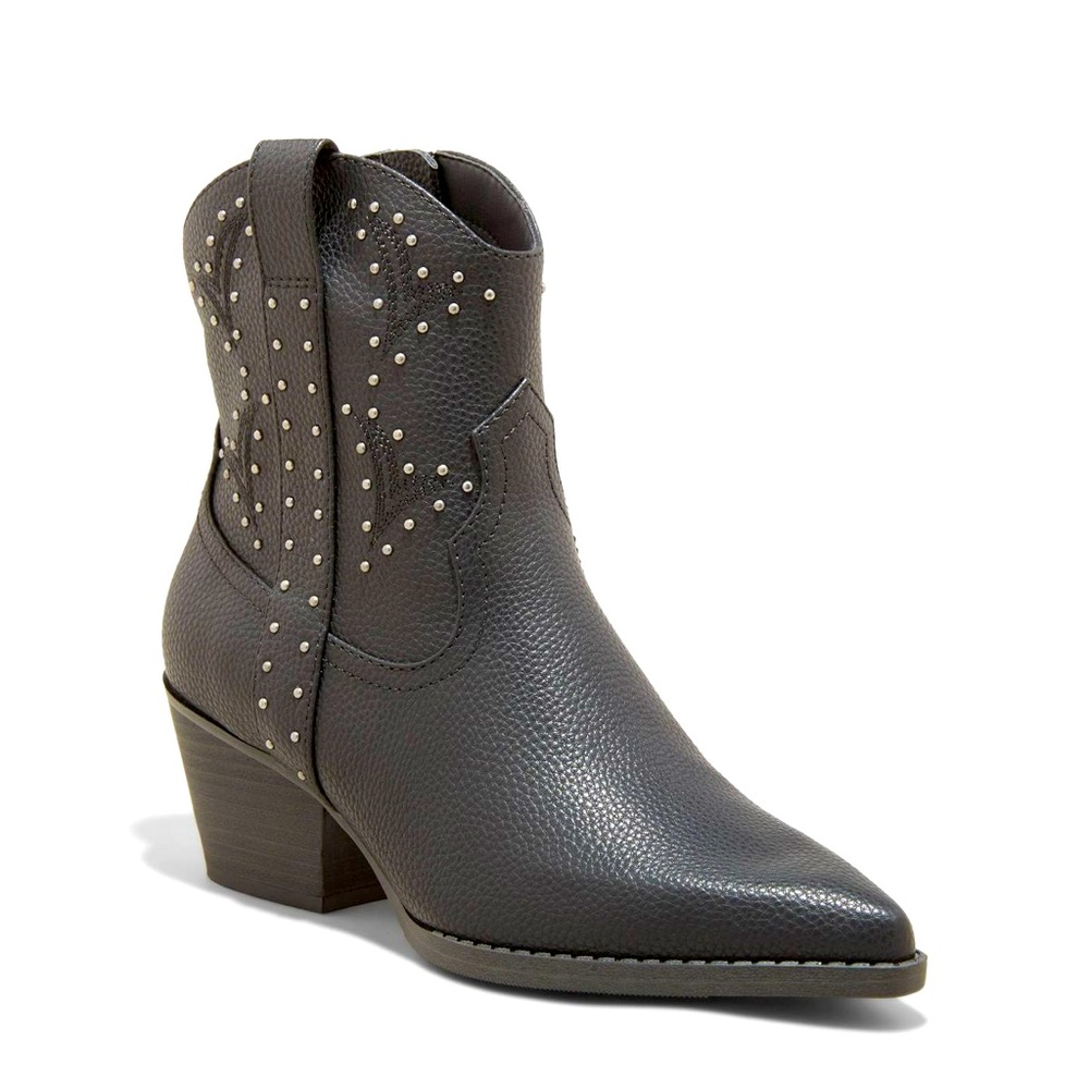 🔥Cowboy boots Studded Black size 6.5